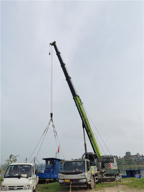 如皋市桥梁建设吊装案例